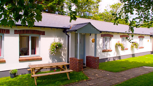 Woodpecker Holiday Cottage exterior